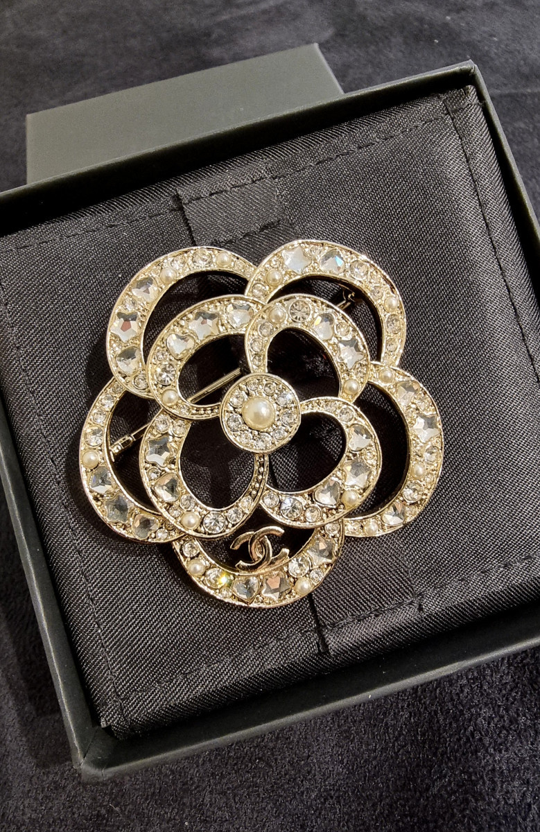 Chanel Crystal Camellia Brooch-photo-2