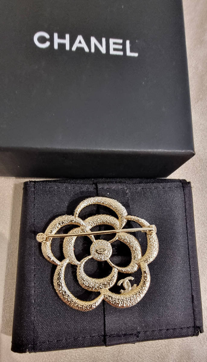 Chanel Crystal Camellia Brooch-photo-1