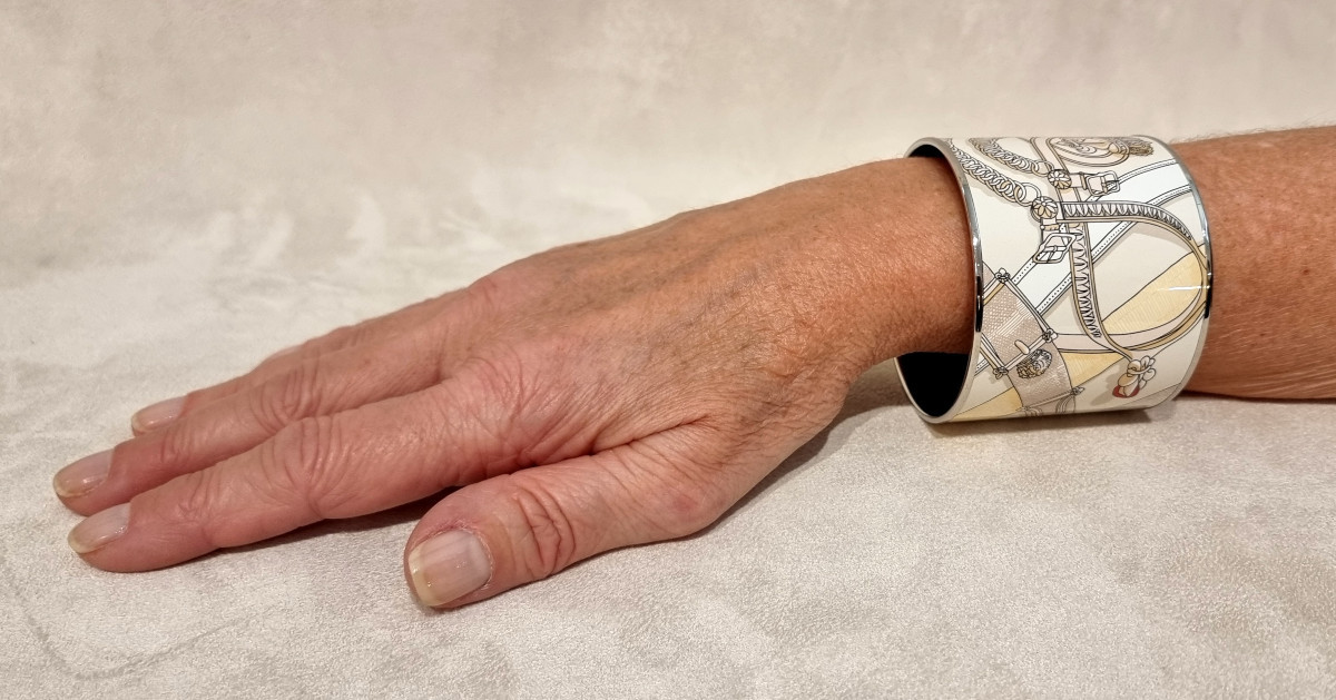 Hermès Palladium Metal & Enamel Cuff Bracelet -photo-3