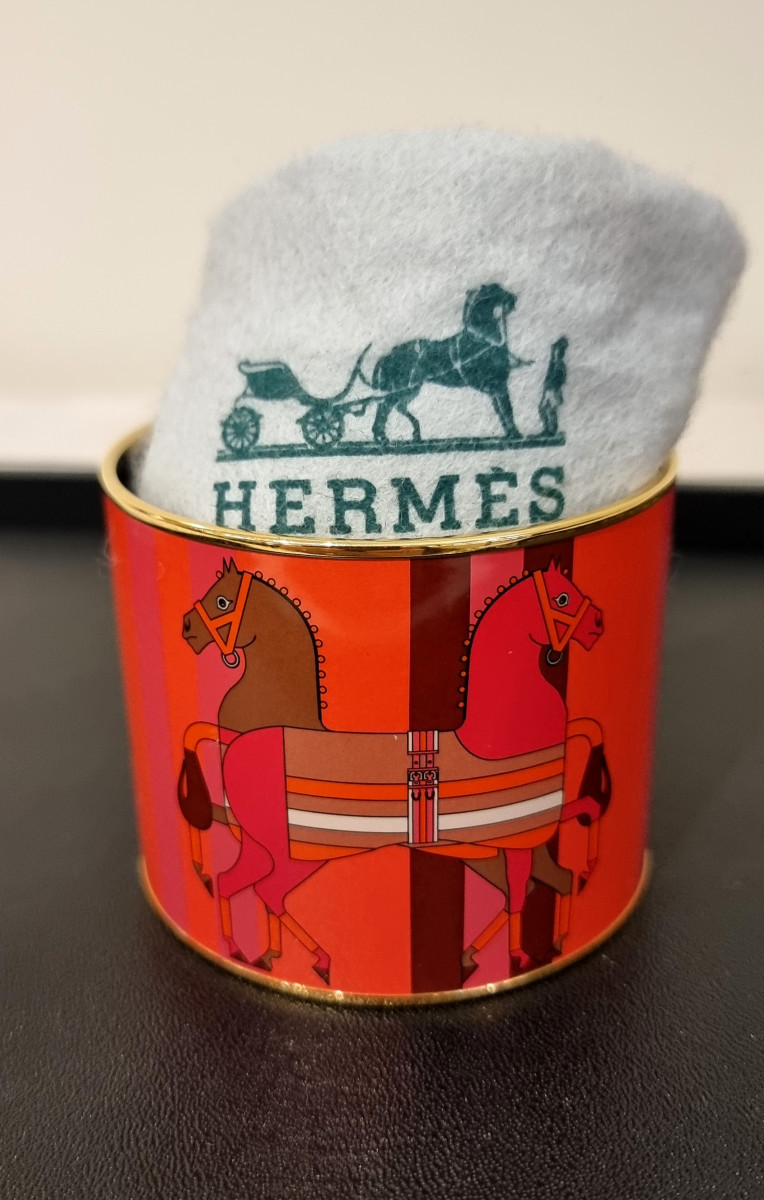 Hermès Horse Cuff Bracelet, Gold Plated & Enamel-photo-4