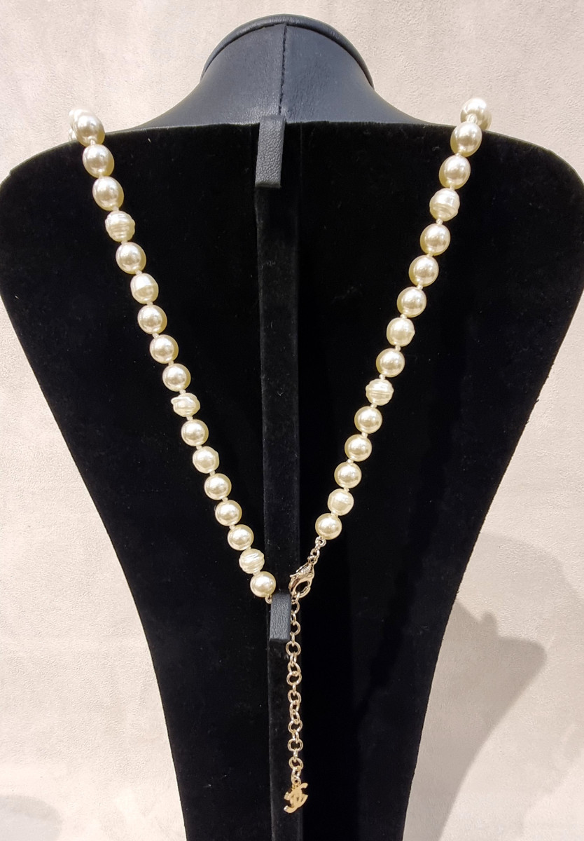 Chanel Long Necklace With Crystal And Double Glass Beads Cc-photo-1