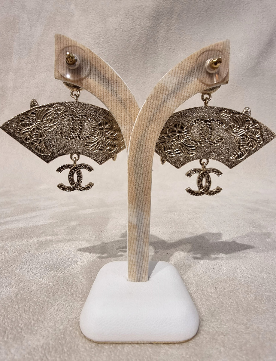 CHANEL Paire de boucles d'oreilles pendants-photo-1