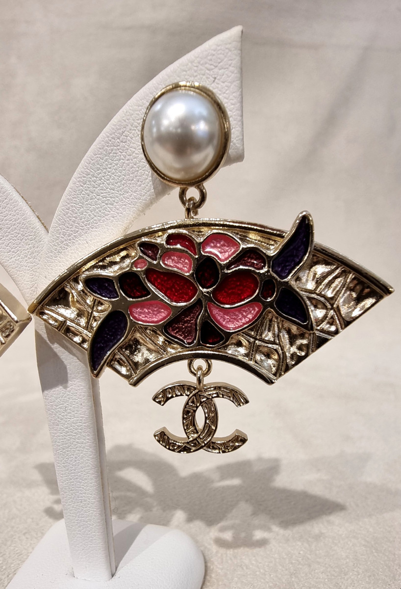 CHANEL Paire de boucles d'oreilles pendants-photo-2