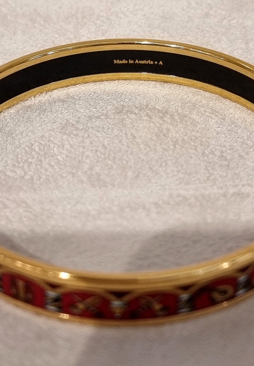 Hermès Bracelet plaqué or et émail Décor intruments de musique-photo-5