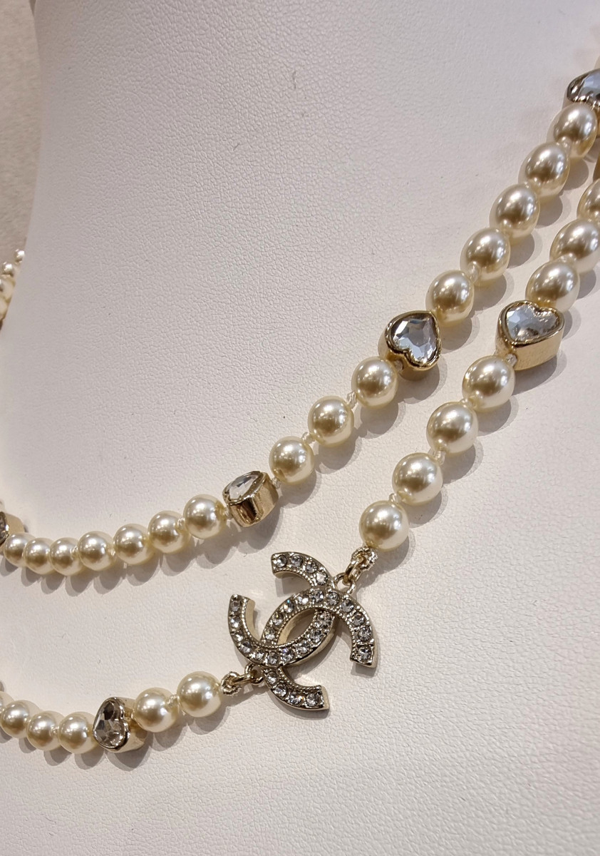 CHANEL COLLIER  SAUTOIR PERLES & Coeur cristal-photo-6