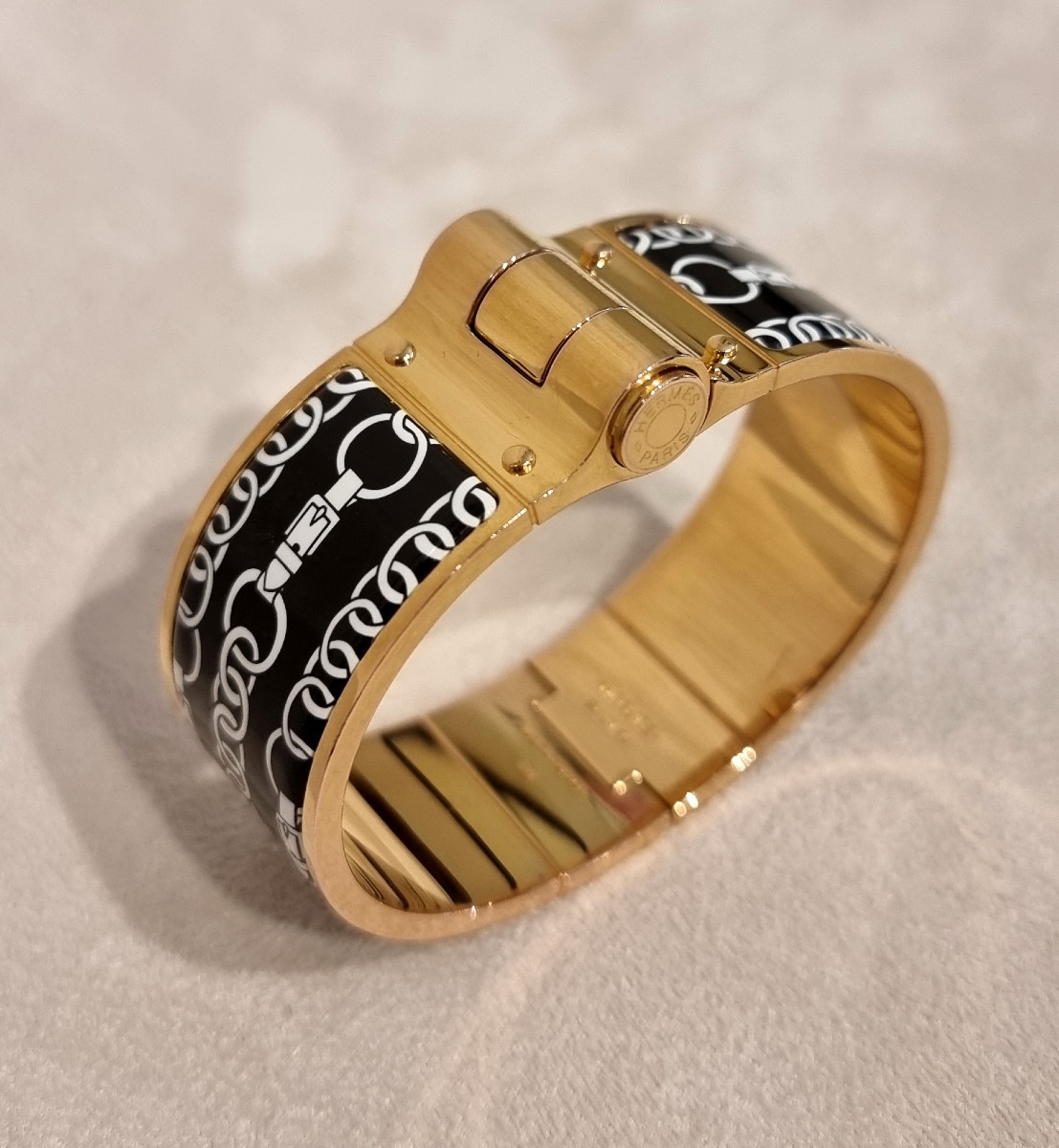 Hermès Gold-plated And Enamel Hinge Bracelet 
