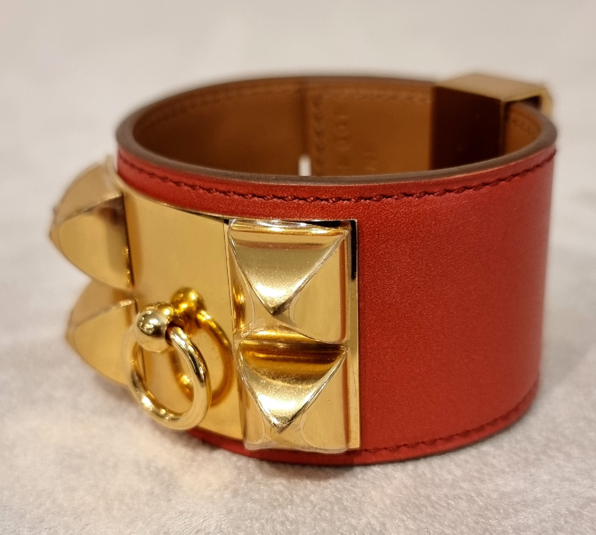 Hermès Bracelet Manchette Collier de Chien plaqué Or et Cuir rouge corail-photo-2