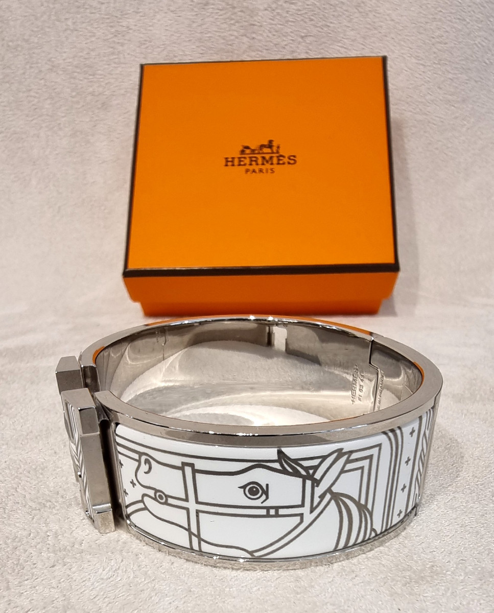 Hermès Clic H Bracelet, Quadrige Platinum Model, White  -photo-1