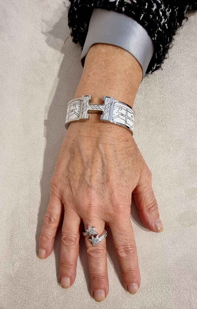 Hermès Clic H Bracelet, Quadrige Platinum Model, White  -photo-2