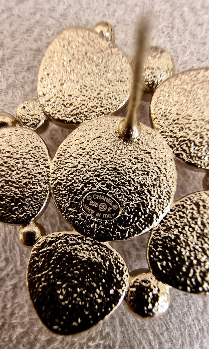 Chanel Pair Of Gold-tone Metal Earrings With Crystal & Resin-photo-5