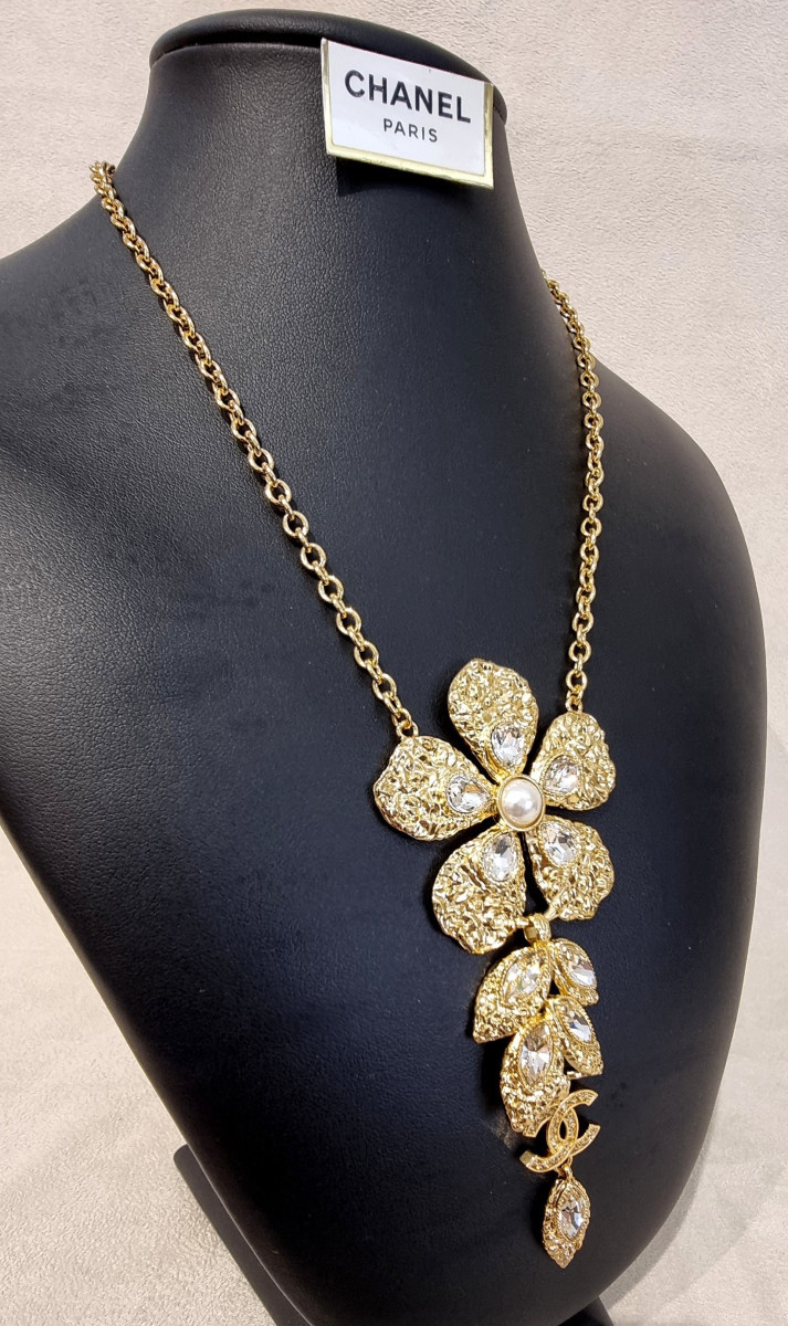 Chanel Necklace Gold-tone Metal & Crystal