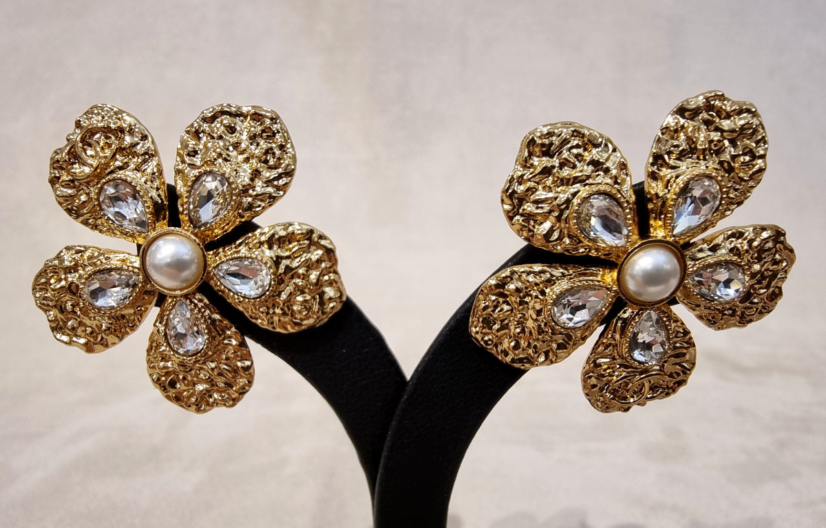 Chanel Paire De Boucles D'Oreilles Métal doré & cristal-photo-2