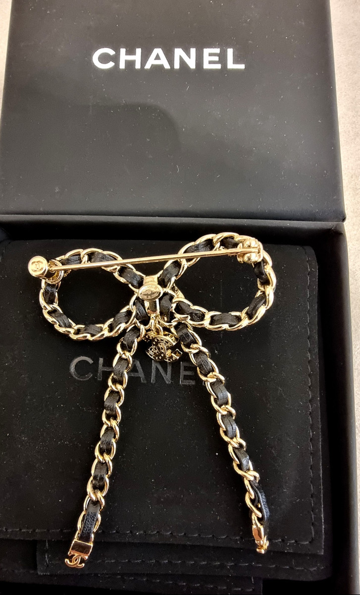 CHANEL BROCHE NOEUD Métal Doré & Cuir Tressé-photo-2