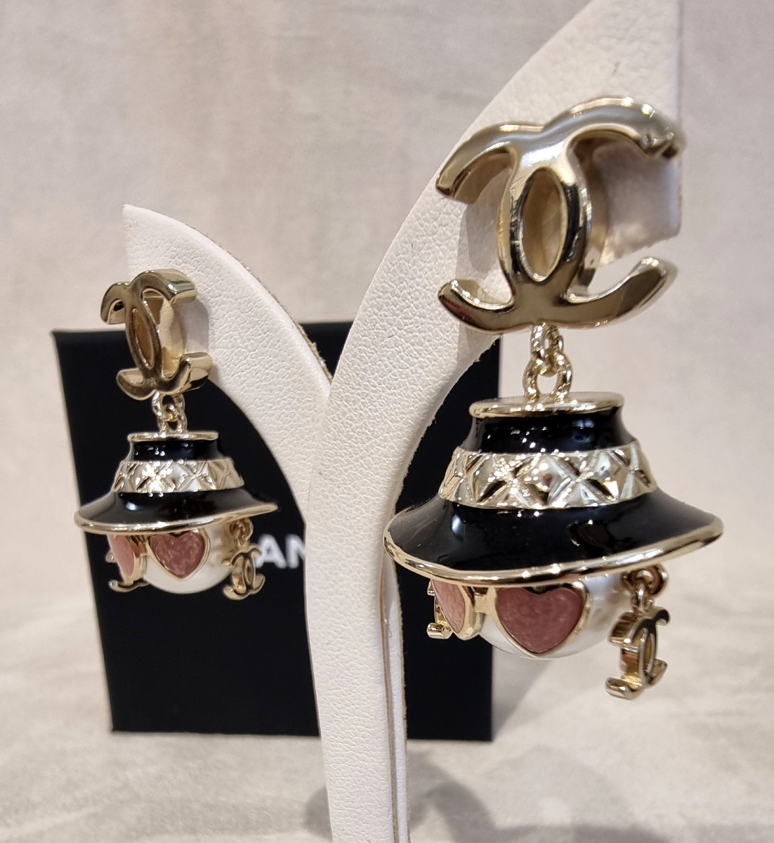 CHANEL Paire De Boucles D'Oreilles Coco Chanel -photo-2