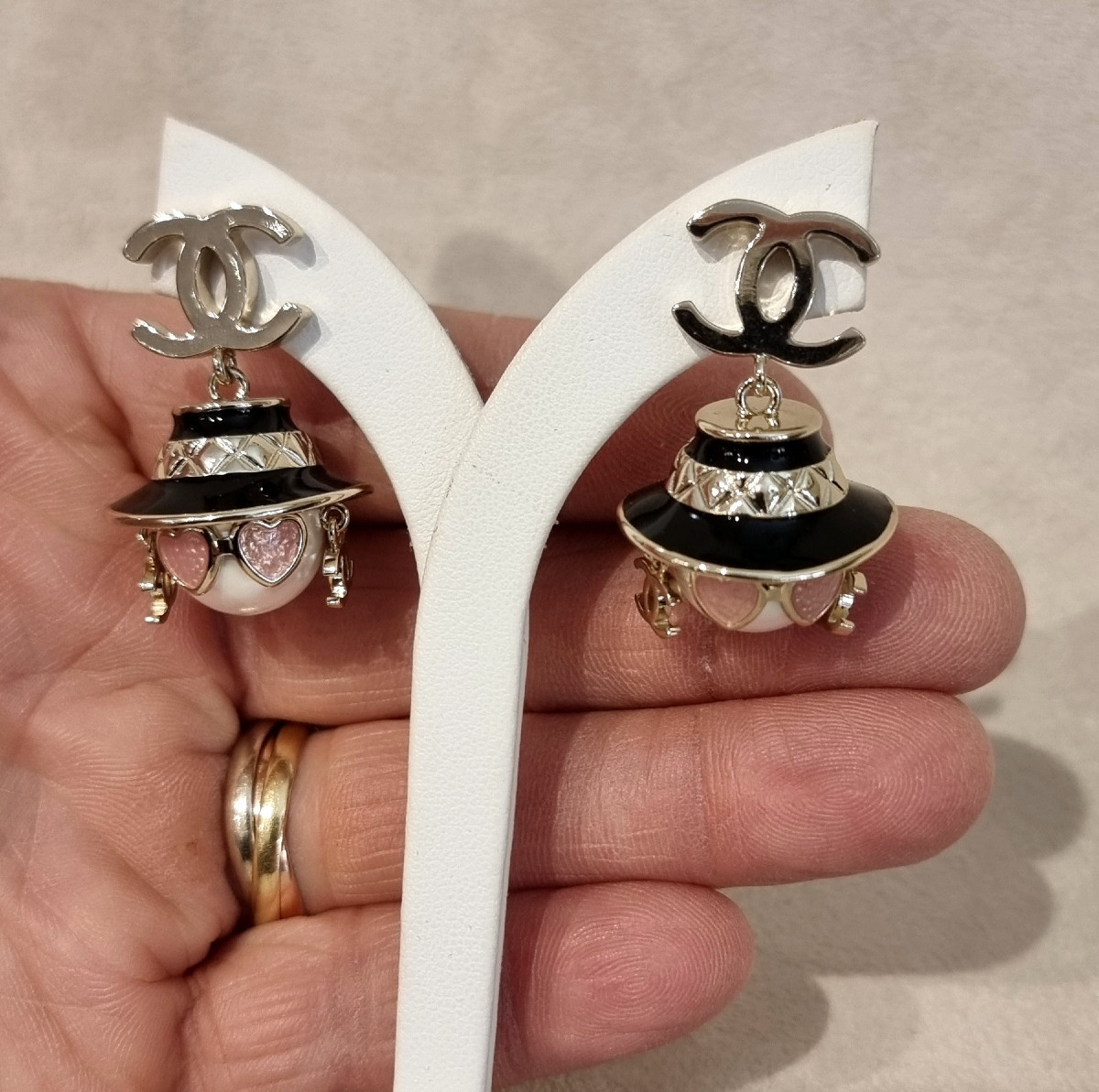 CHANEL Paire De Boucles D'Oreilles Coco Chanel -photo-4