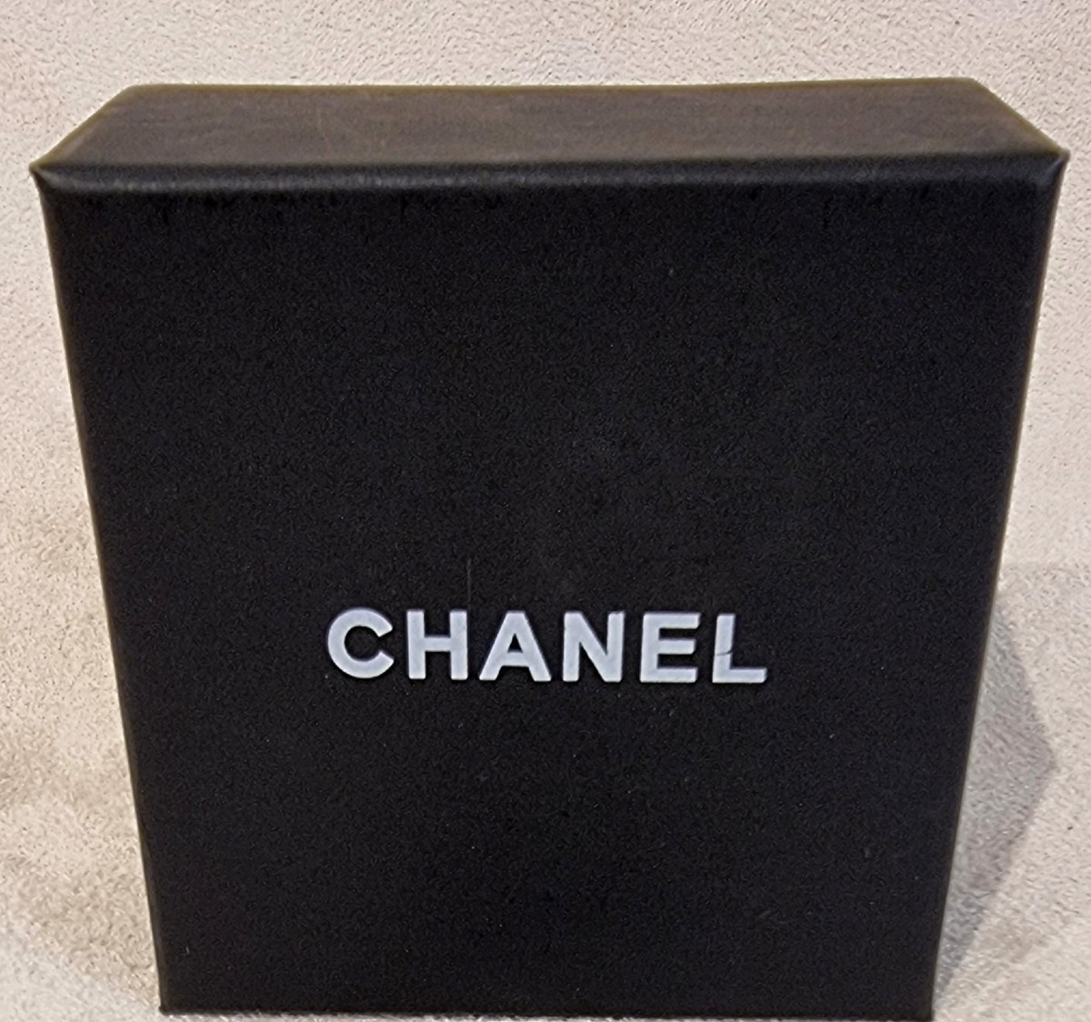 CHANEL COLLIER 3 rangs perles de verre & cristal -photo-1
