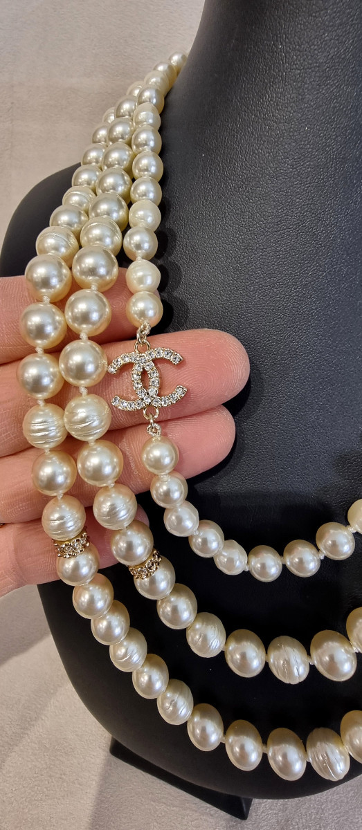 CHANEL COLLIER 3 rangs perles de verre & cristal -photo-3