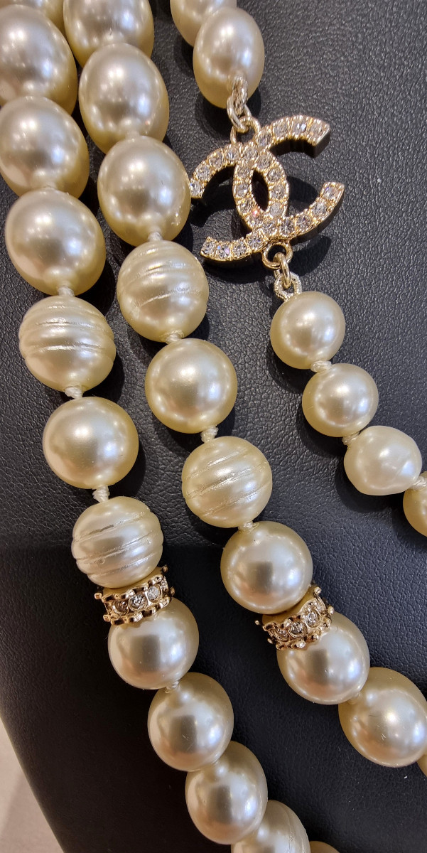 CHANEL COLLIER 3 rangs perles de verre & cristal -photo-5