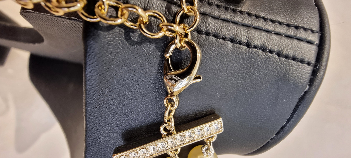 CHANEL COLLIER 3 rangs perles de verre & cristal -photo-7