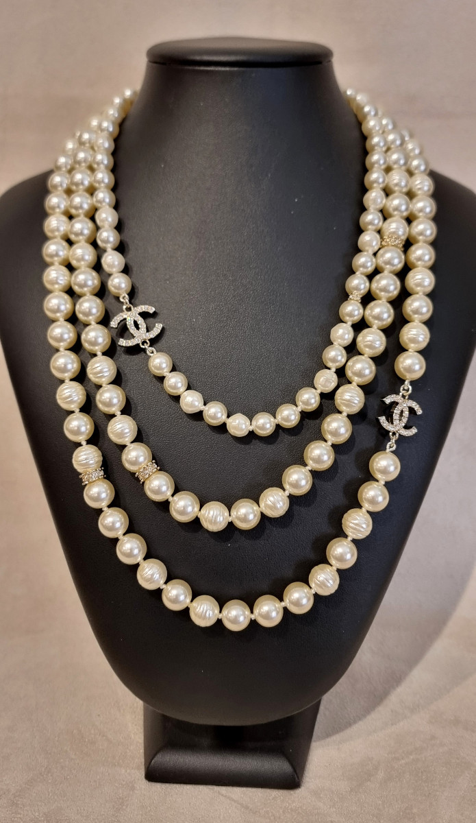 CHANEL COLLIER 3 rangs perles de verre & cristal 