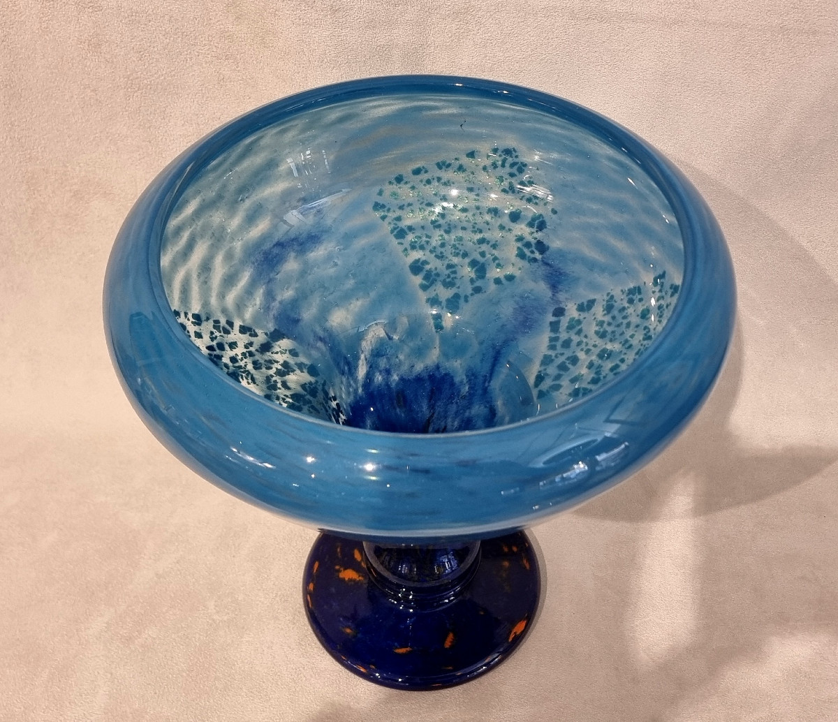 Daum Nancy Coupe Sur Pied Verre Multicouche Bleu Inclusion Or Art Déco 1925-1930-photo-2