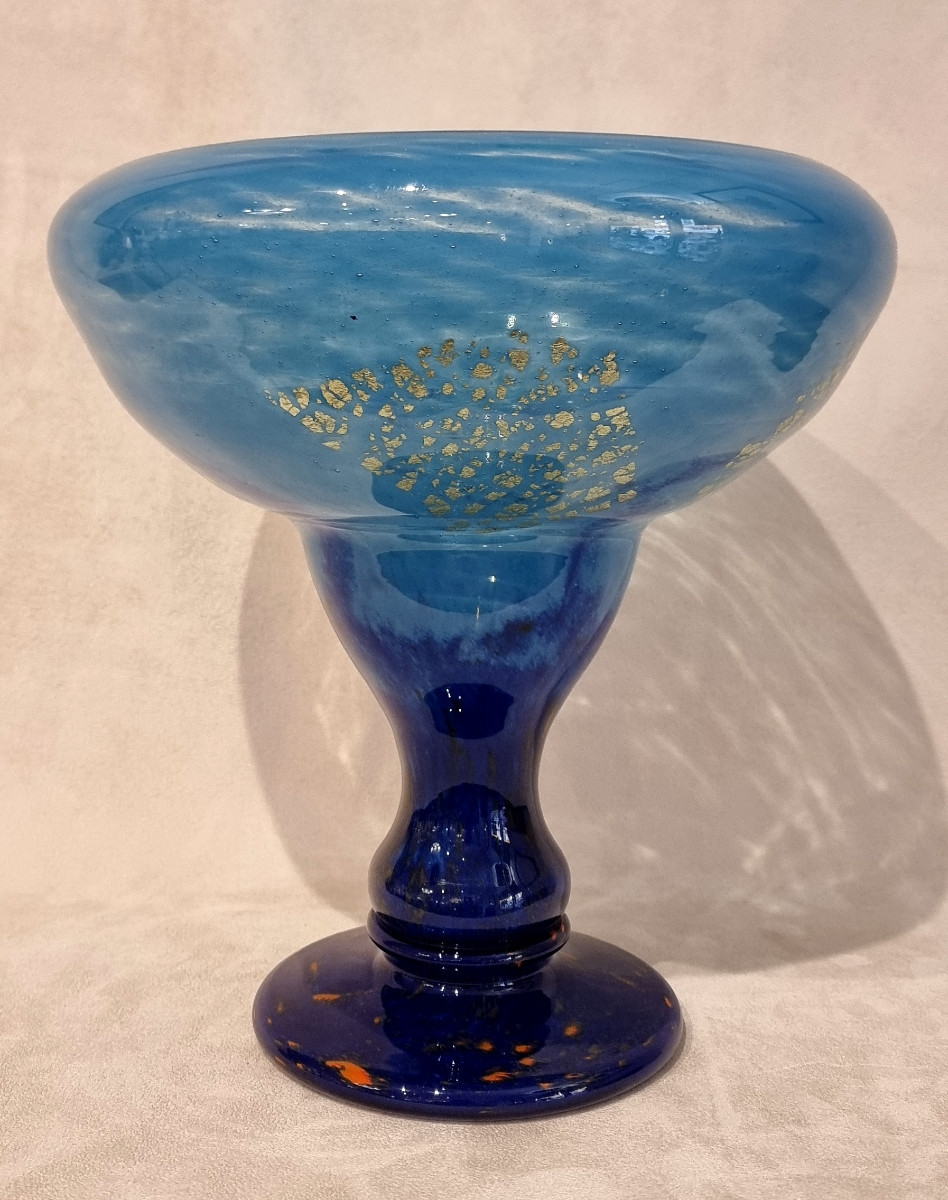 Daum Nancy Coupe Sur Pied Verre Multicouche Bleu Inclusion Or Art Déco 1925-1930