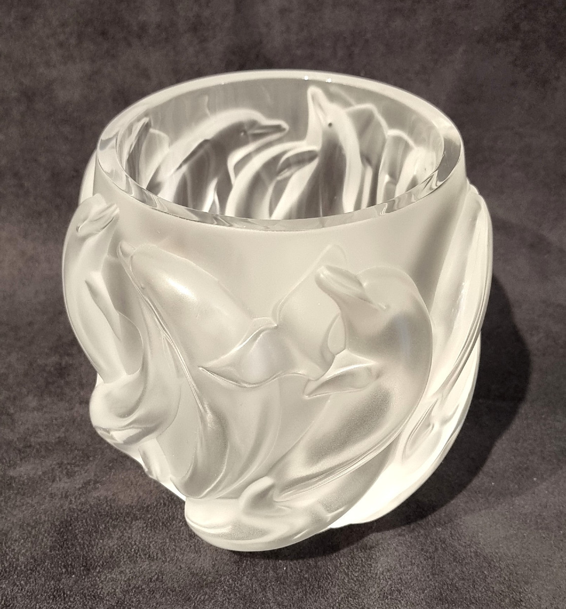 LALIQUE FRANCE Vase Dauphins en cristal  -photo-2