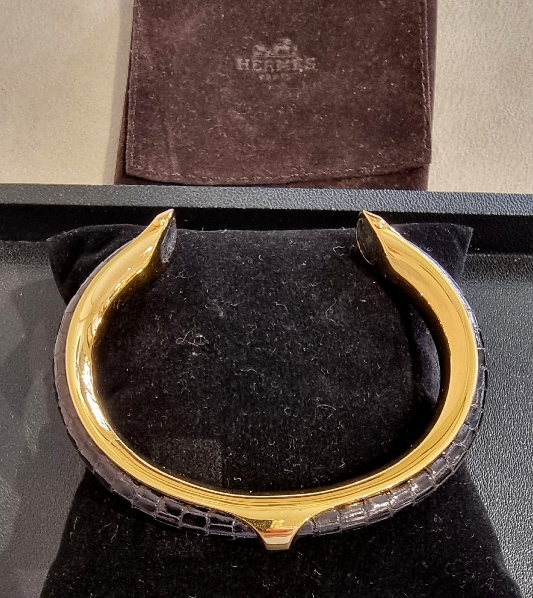 Hermès Kyoto Bracelet In Gold-plated Metal And Alligator Leather-photo-6