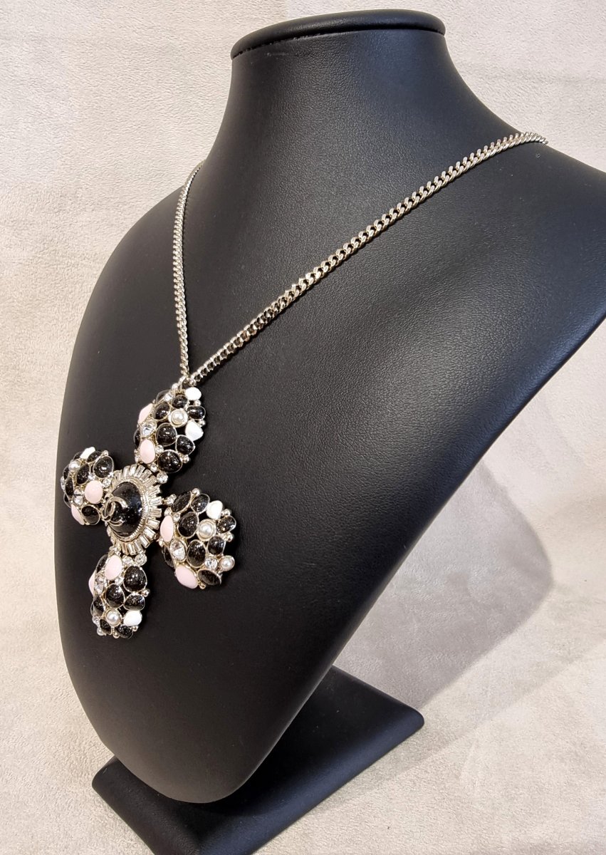 Chanel Articulated Cross Pendant Necklace -photo-3