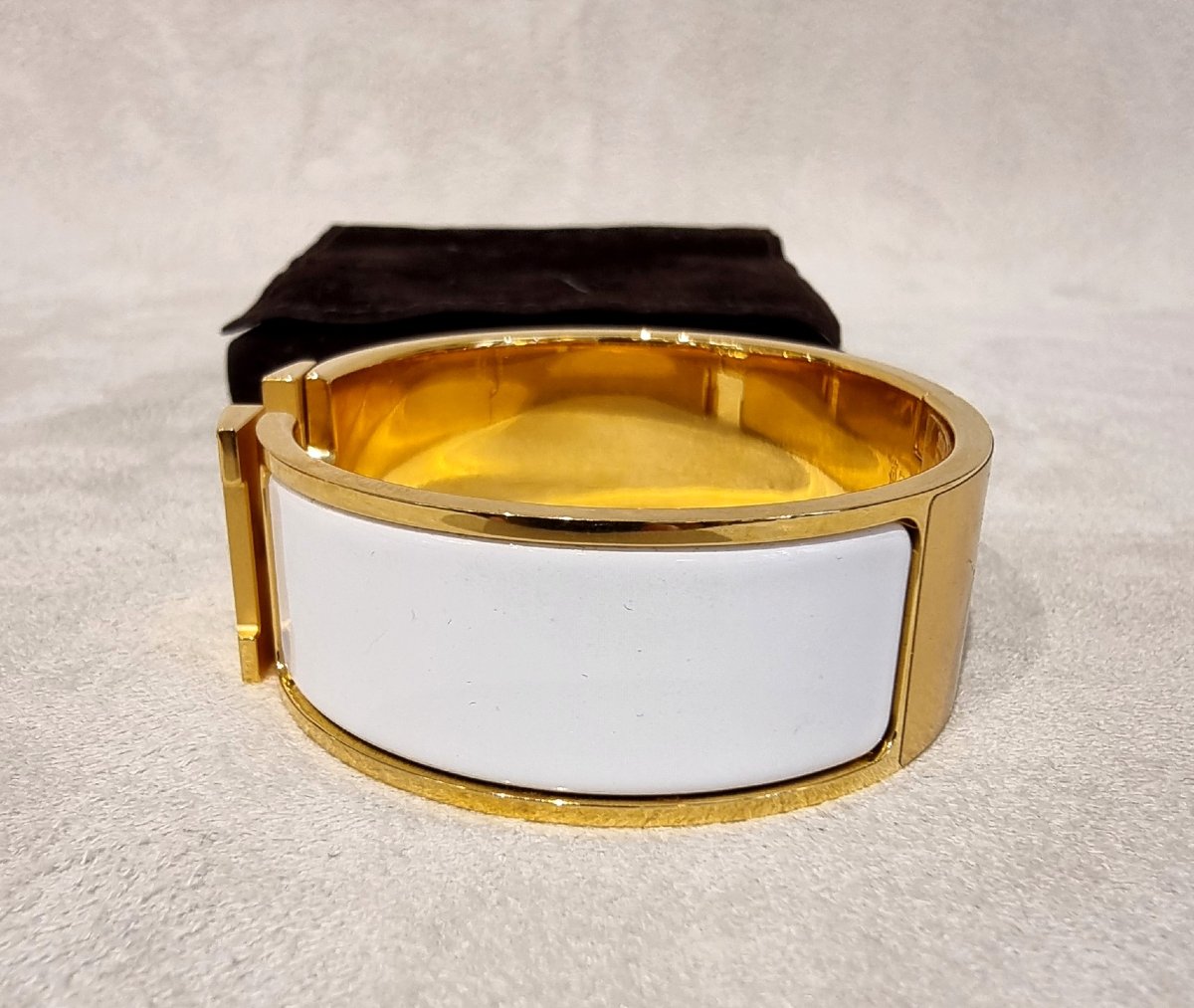 Hermès Clic H Bracelet In Gold-plated Metal And White Enamel -photo-7