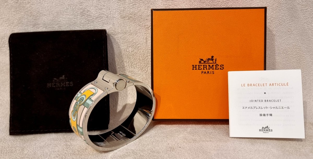 Hermès Bracelet Articulé Charnière en argent Palladié et émail modèle collier de chien candeur 