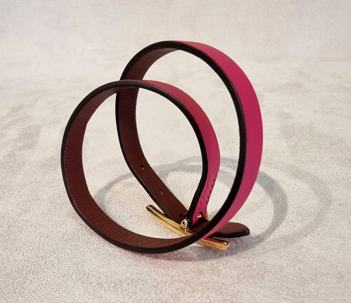 Hermès Bracelet BEHAPI Double tour en métal Plaqué Or et cuir fushia-photo-2