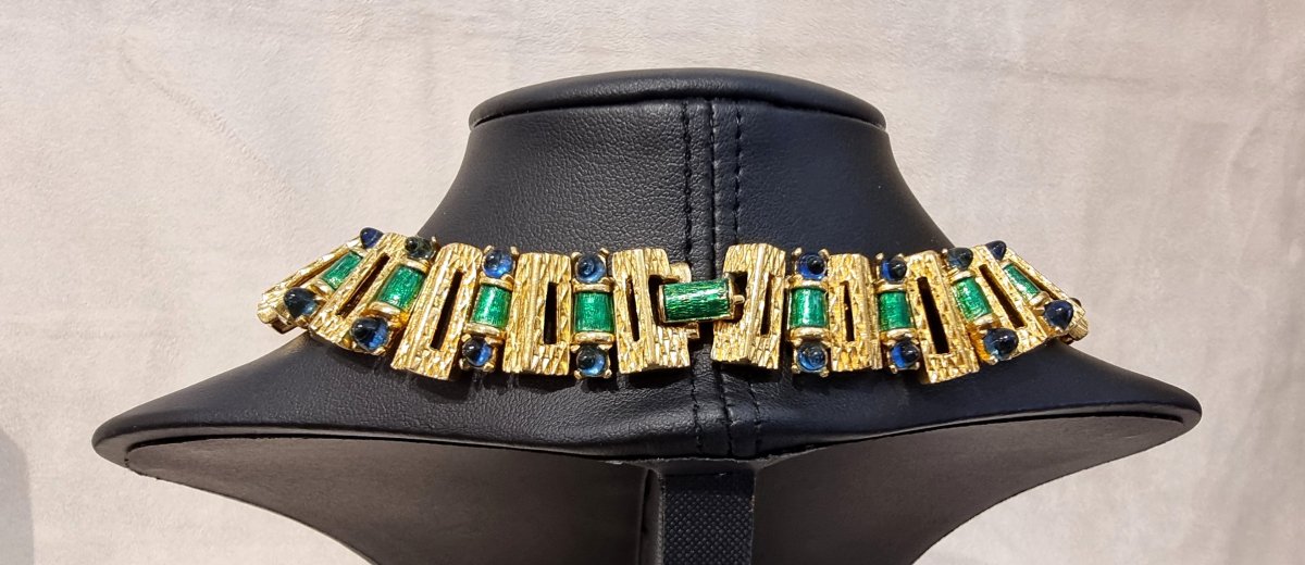 CARVEN COLLIER Ras de cou en métal plaqué or, cabochons en verre bleu et émail avec son coffret-photo-1