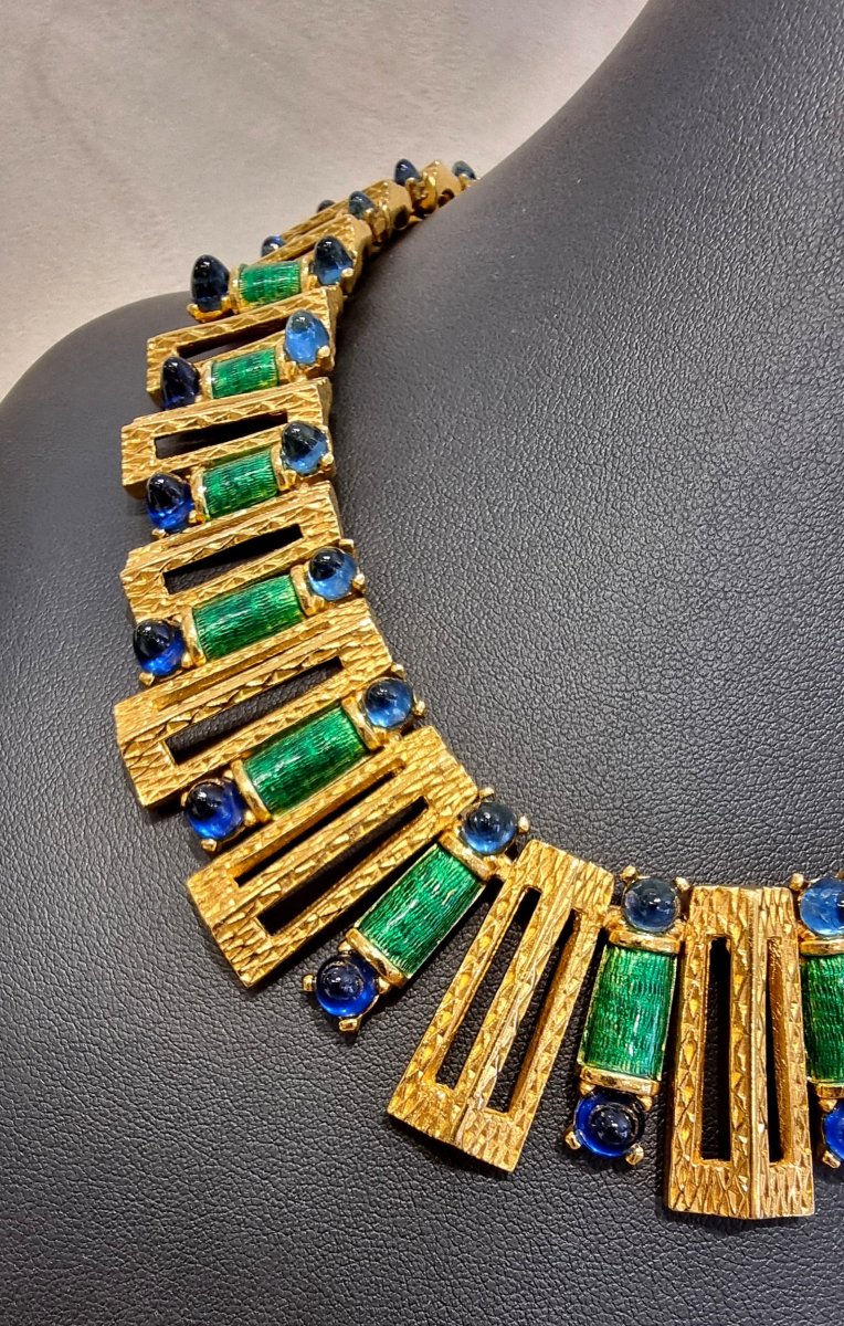 CARVEN COLLIER Ras de cou en métal plaqué or, cabochons en verre bleu et émail avec son coffret-photo-2