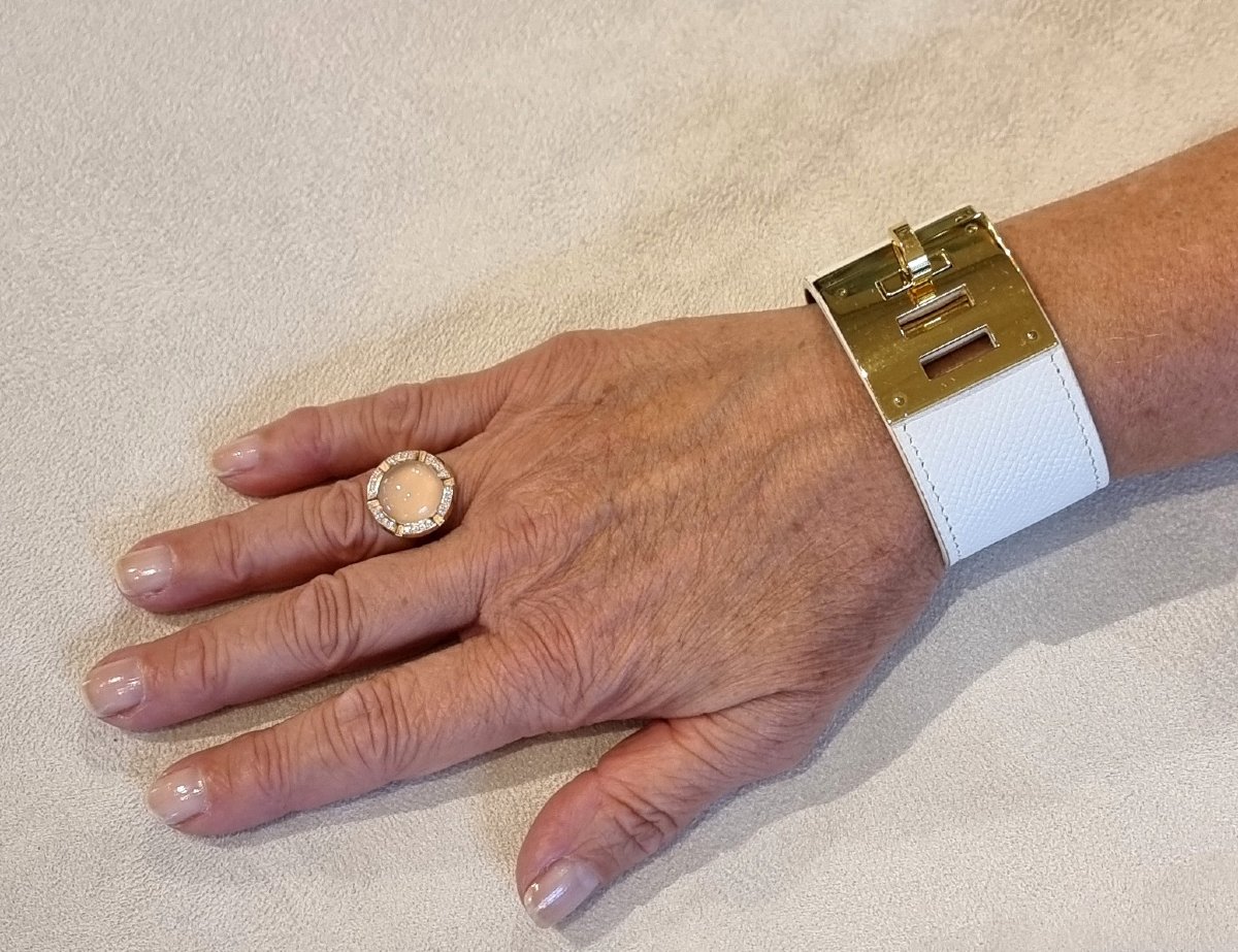 Hermès Bracelet Manchette kelly Dog en Métal Plaqué Or et cuir Epson Blanc-photo-2