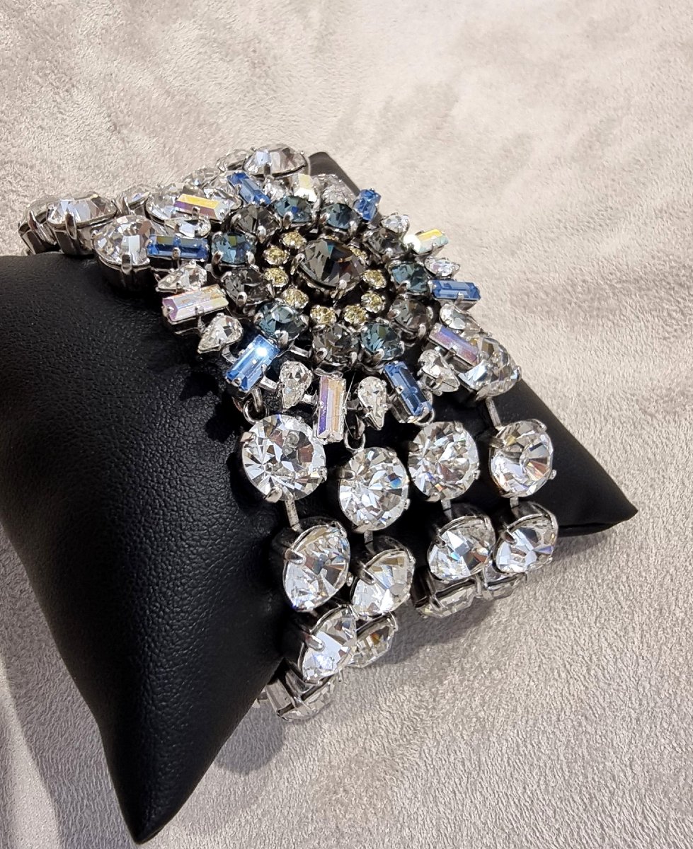 Christian Lacroix Bracelet Manchette en métal argenté et cristal -photo-3