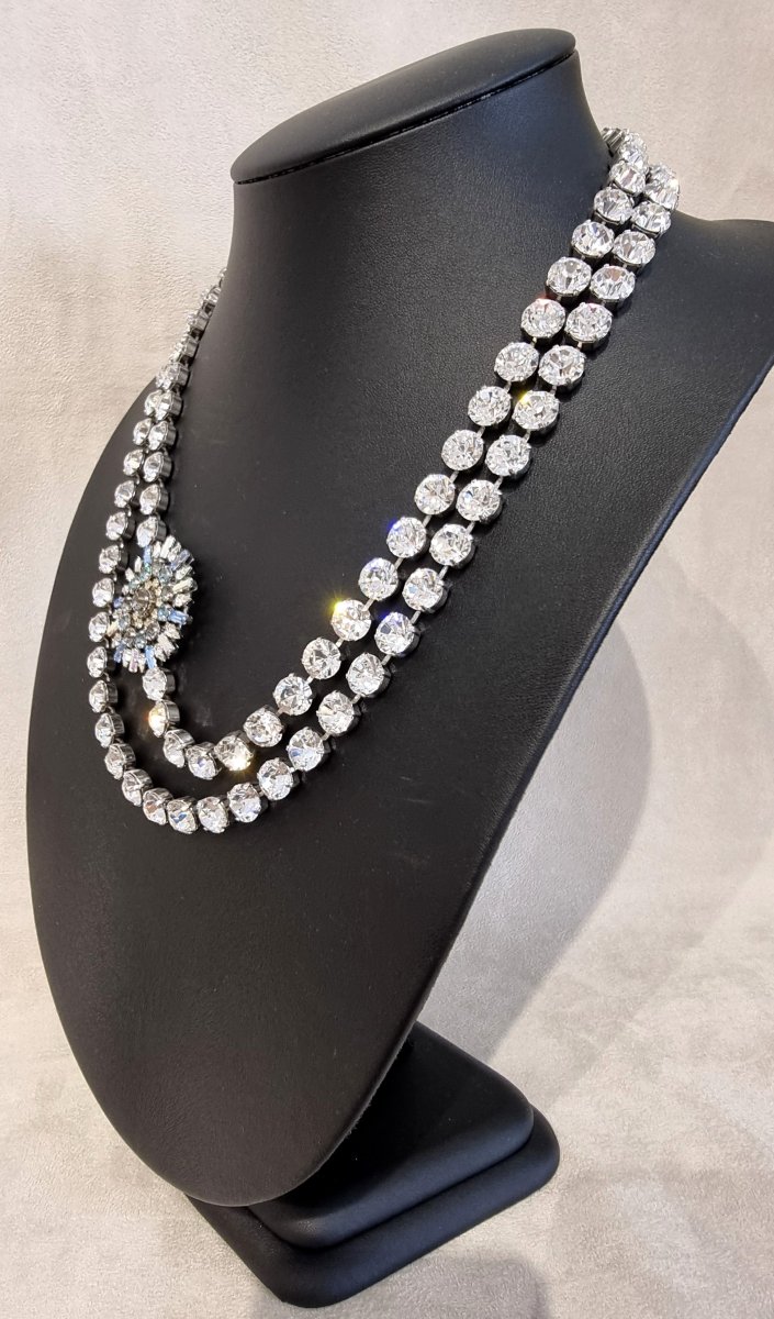 Christian LACROIX Important collier Sautoir en métal argenté et cristal -photo-2