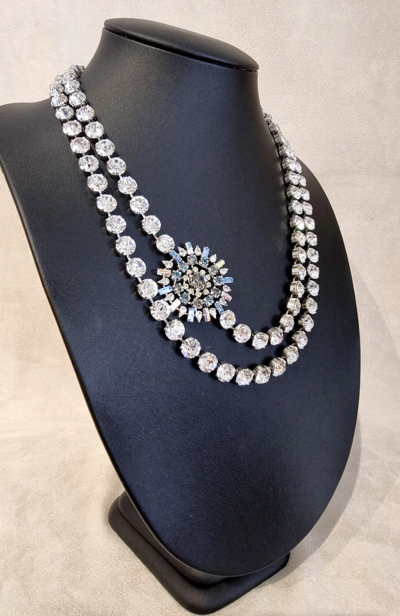 Christian LACROIX Important collier Sautoir en métal argenté et cristal -photo-3