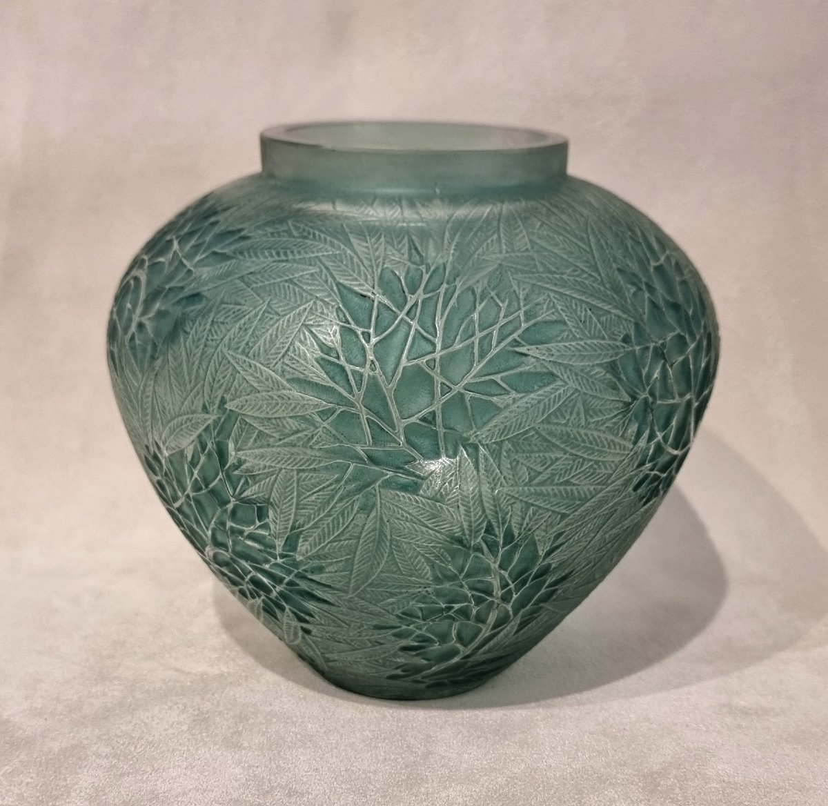 René LALIQUE VASE Estérel Art Déco 1923 en verre moulé-pressé à patine verte-photo-1