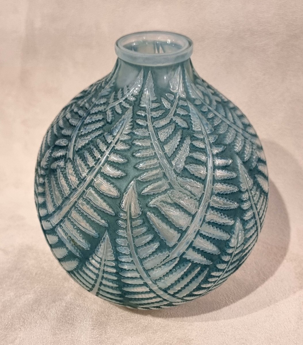 René LALIQUE VASE ESPALLION Art Déco 1927 verre opalescent patiné bleu-photo-4