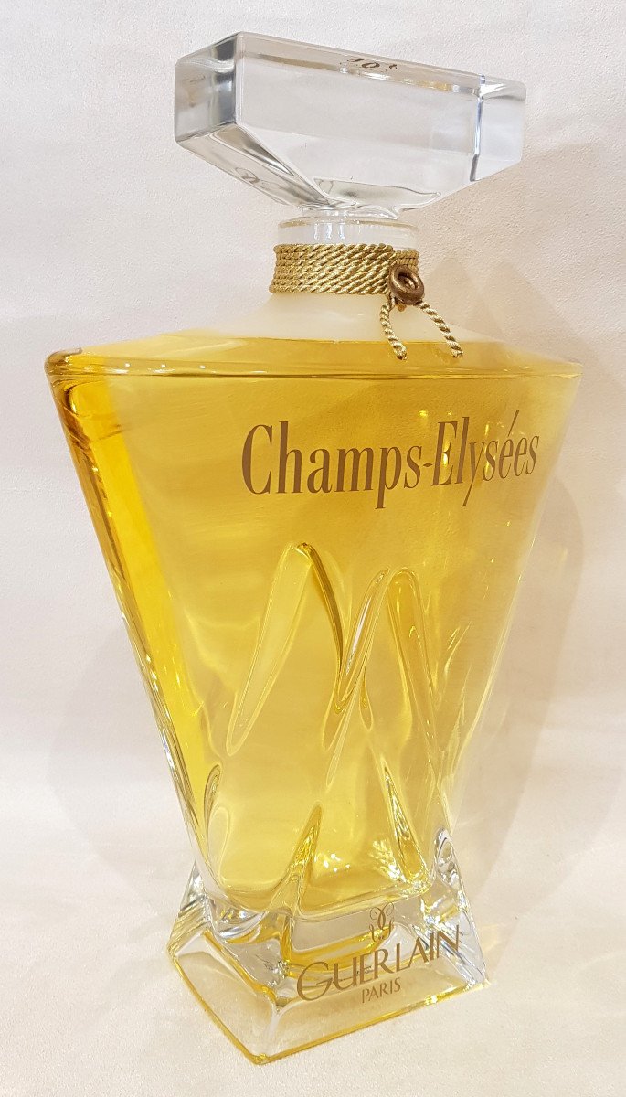 Guerlain Champs Elysées Giant Bottle-photo-2