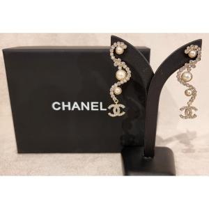 Chanel Paire De Boucles D'oreilles Pendants 