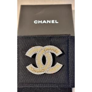 Chanel Gold Metal And Crystal Brooch