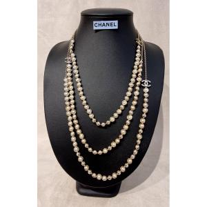 Chanel Necklace Sautoir 3 Rows Gilded Metal And Pearly Glass Beads