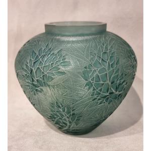 René LALIQUE VASE Estérel Art Déco 1923 en verre moulé-pressé à patine verte
