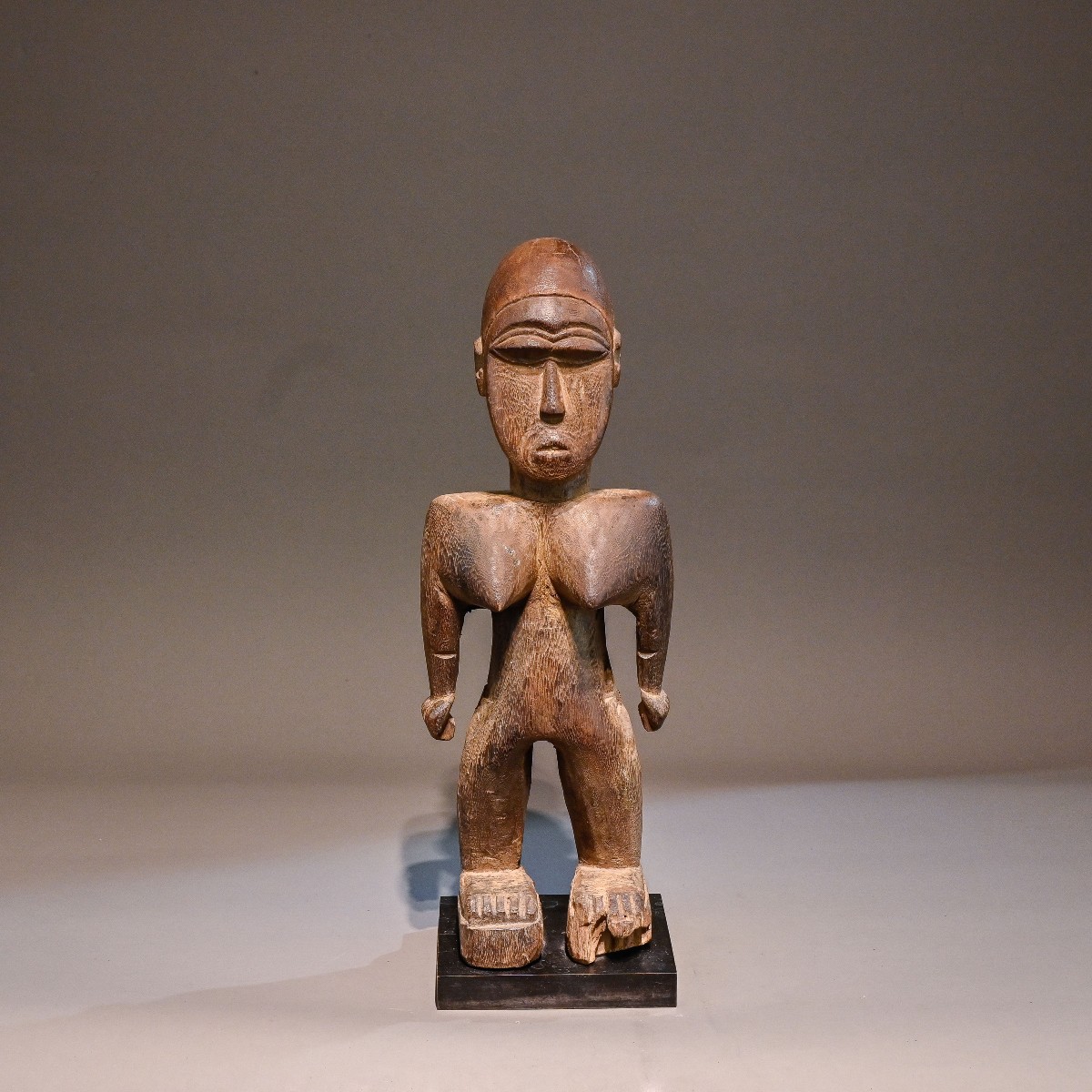 Statue Ewe-photo-2
