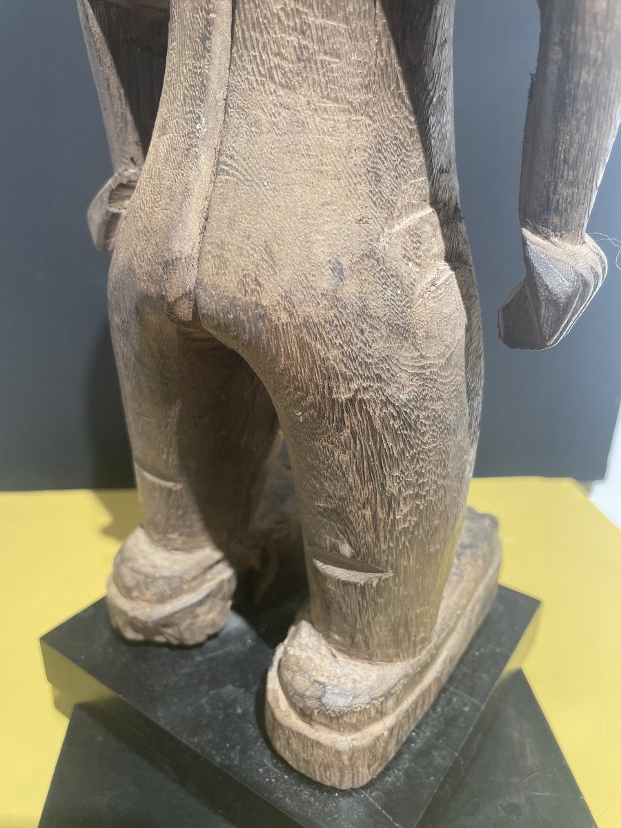 Ewe Statue-photo-4