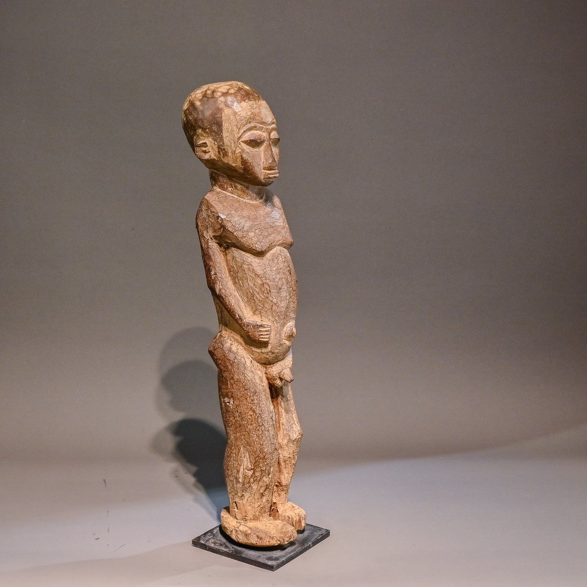 Lobi Bateba Statue-photo-3