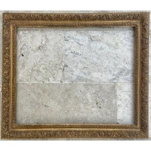 Cadre Ancien à la Bérain Profil Sculpté bois Dim : 8F -46 x 38 cm