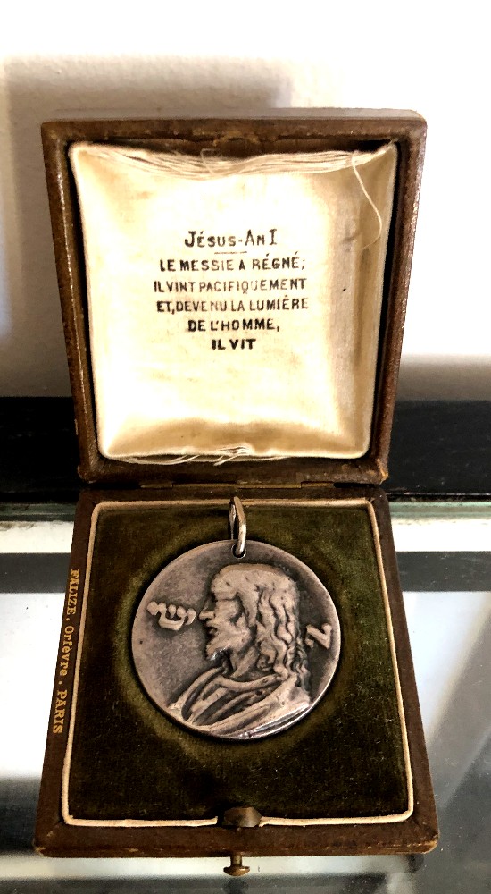 Médaille  en Argent du Christ aux Hebreux du joaillier Lucien Falize XIX